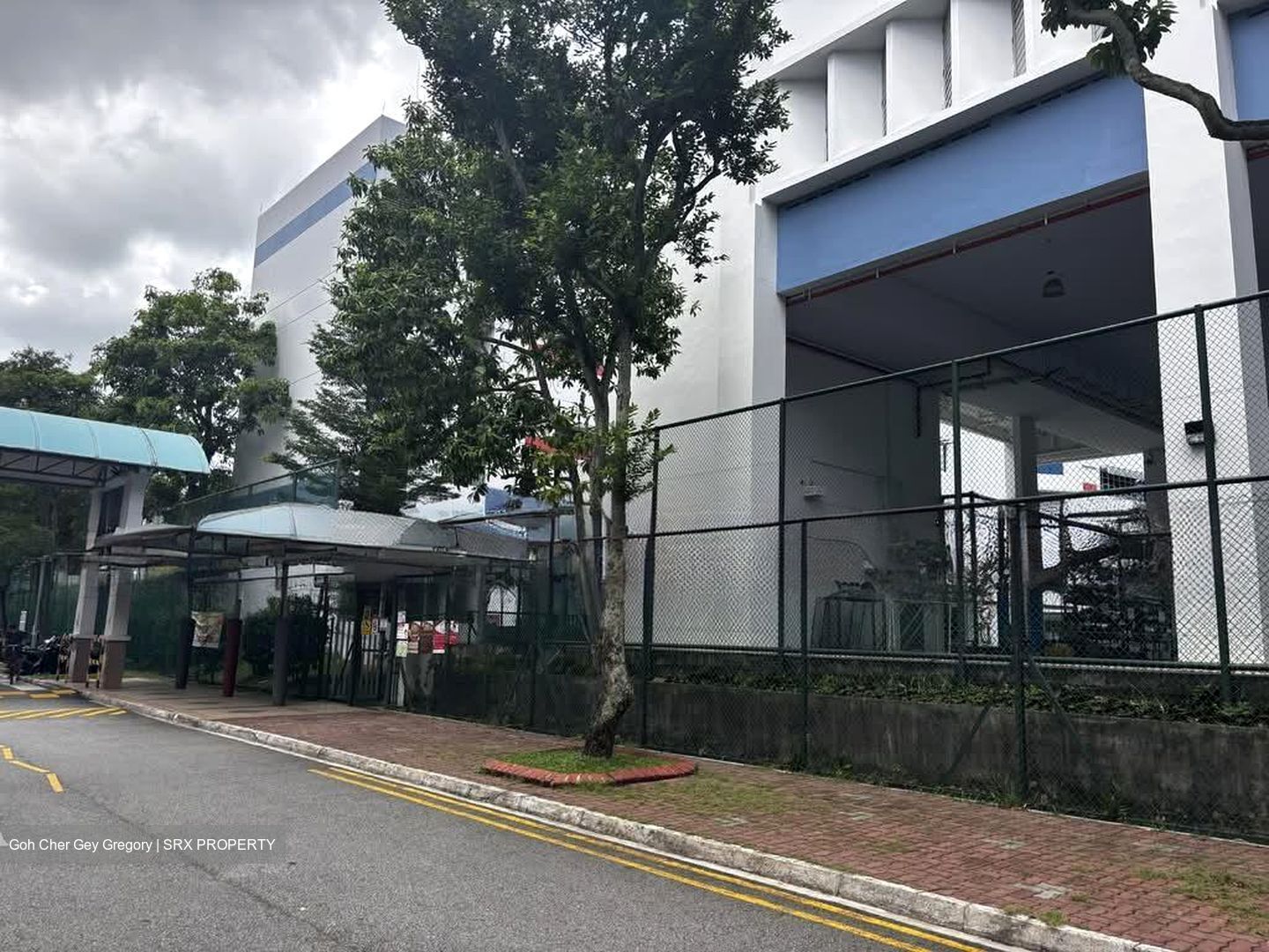 Hougang Avenue 3 (D19), Shop House #580587501